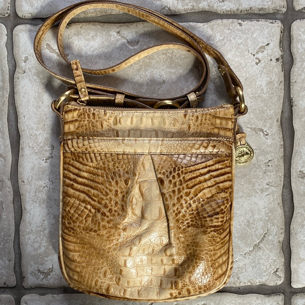 Vintage Brahmin X-Body Bag: An Estate Sale Treasure New Condition